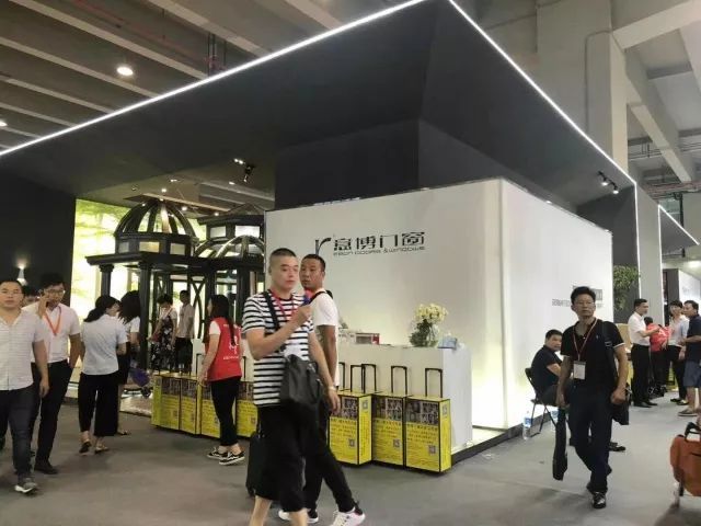 意博攜“為愛筑家”，為愛參展建博會 (2).jpg